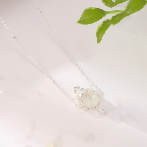 Pearl and Jade Pendant Necklace in 925 Sterling Silver