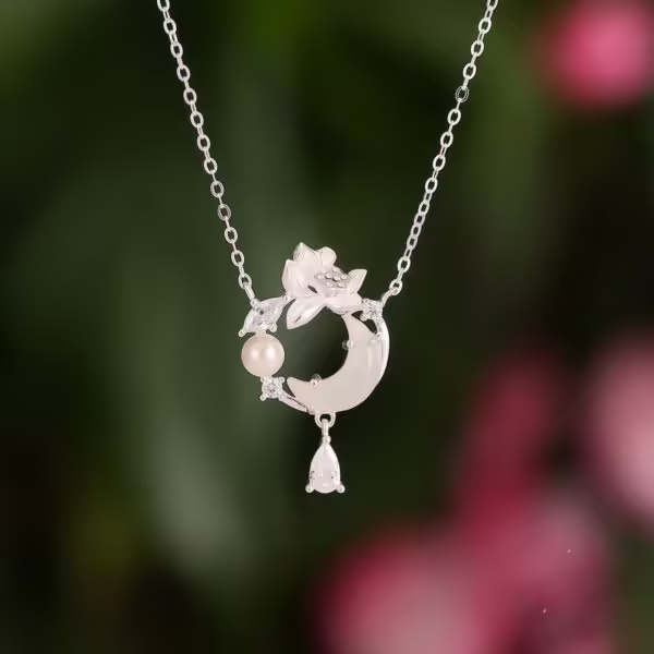 Pearl and Jade Pendant Necklace in 925 Sterling Silver