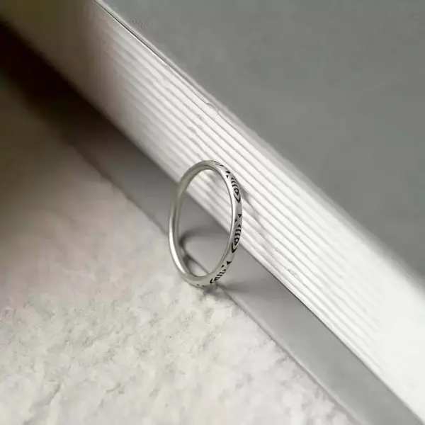 Fish-Pattern Silver-Tone Slim Band Ring Fish-Pattern Silver-Tone Slim Band Ring - 3