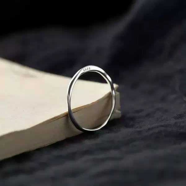 Irregular Polished Ring in Sterling Silver Irregular Polished Ring in Sterling Silver - 4