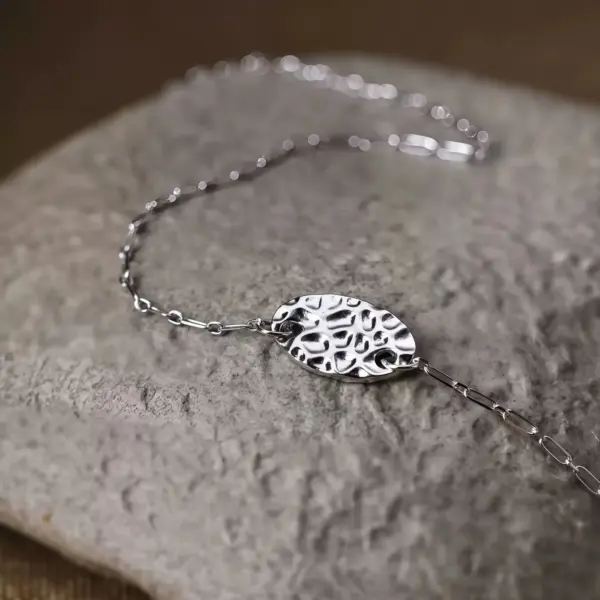 Hammered Oval Pendant Necklace Hammered Oval Pendant Necklace - 1