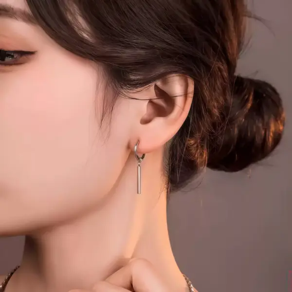 Long Bar Hoop Earrings in Sterling Silver Long Bar Hoop Earrings in Sterling Silver - 3
