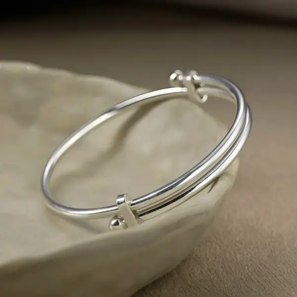 Adjustable Polished Open Bangle in 999 Silver Adjustable Polished Open Bangle in 999 Silver - 2